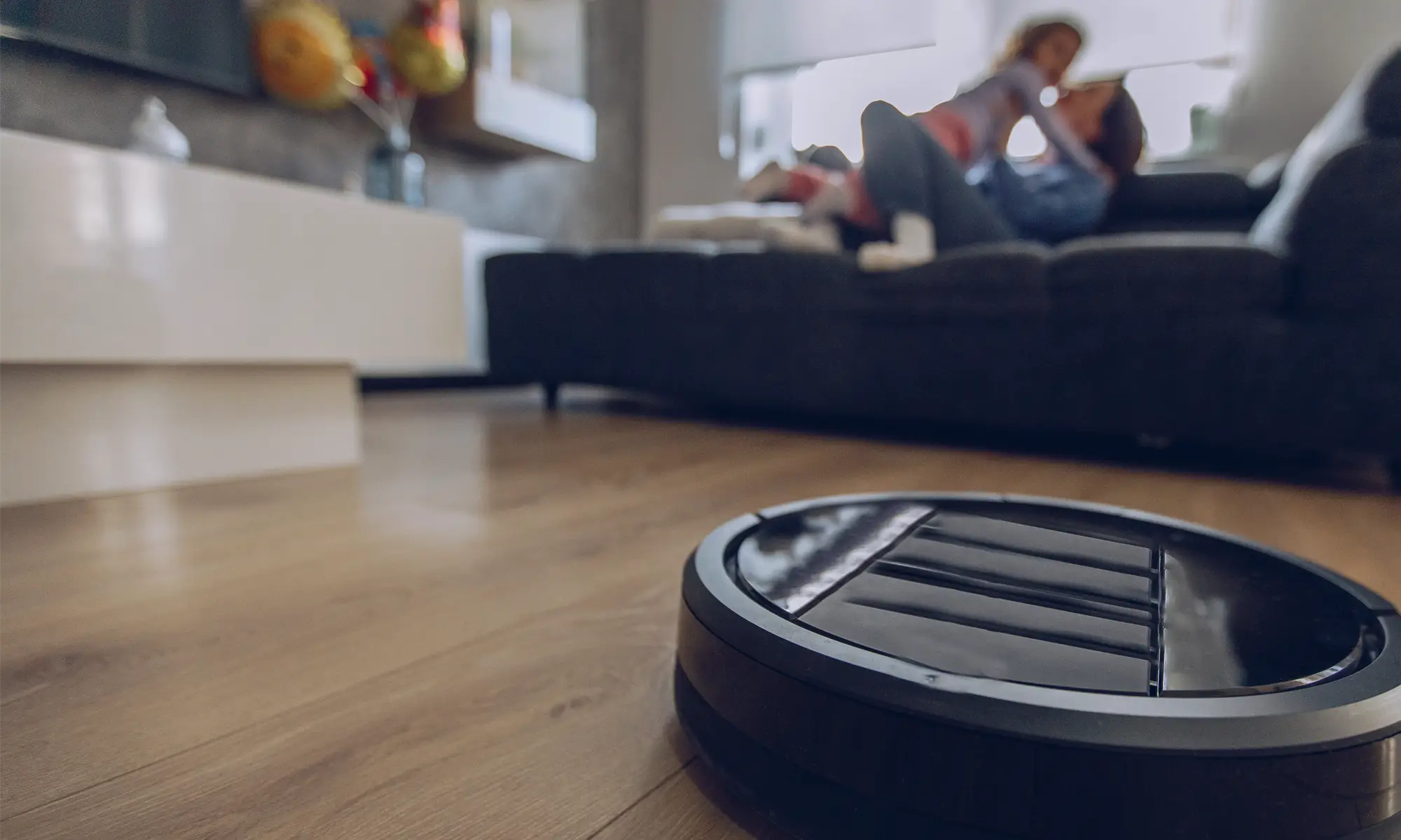 robot vaccum cleaning room
